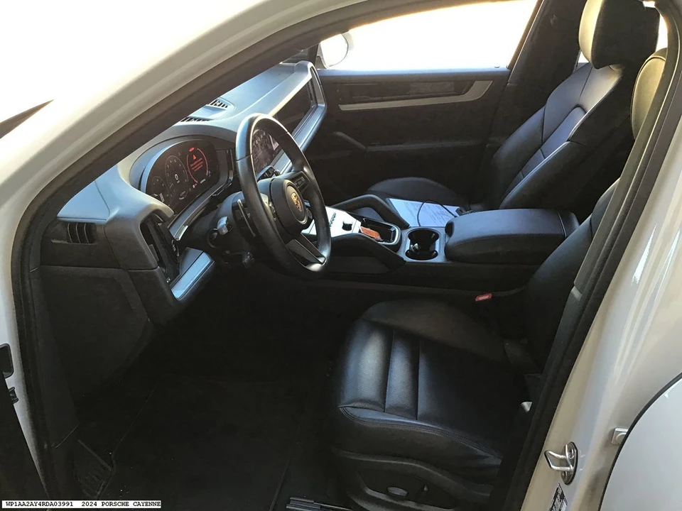 2024 Porsche 9Y0/9Y3 Cayenne - Image 9 of 25